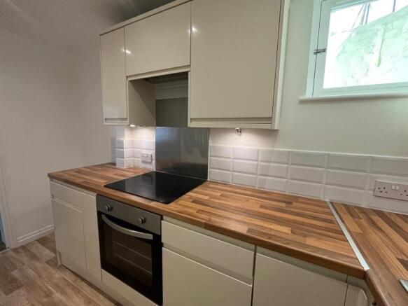 Kitchen 3.jpg