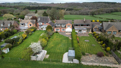Hemming Green, Old Brampton, Chesterfield