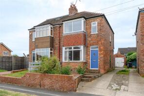 7, Langholme Drive, York YO26 6AH
