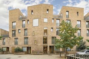 15, Arbor House, Narrowboat Avenue, Brentford TW8 8FD