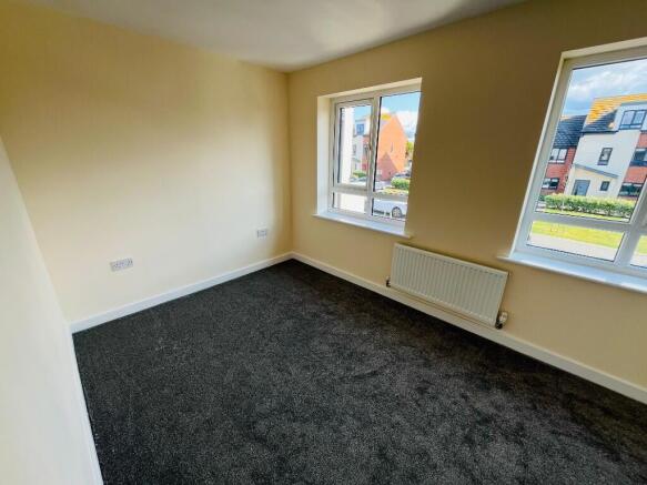 2 bed Terraced to rent Image 9
