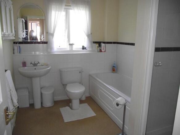 Photo 10