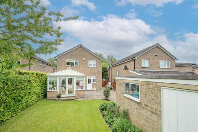 4 bed Detached for sale Image 8