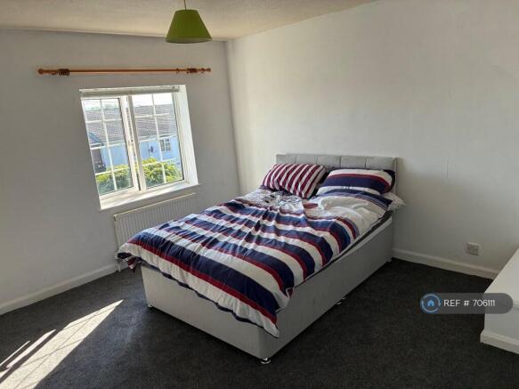 2 bed Terraced to rent Image 4