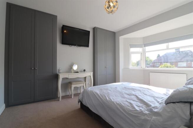 3 bed Terraced for sale Image 8