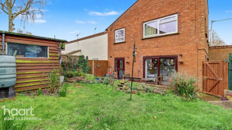 Peddars Close, Ixworth, Bury St Edmunds