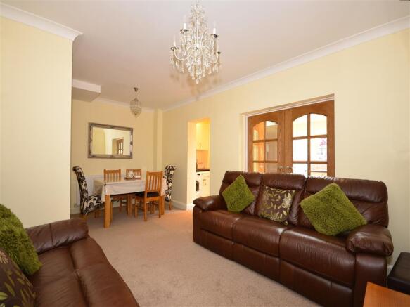 Sitting/Dining Area