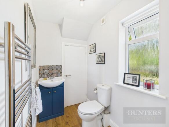 5 bed Detached for sale Image 10