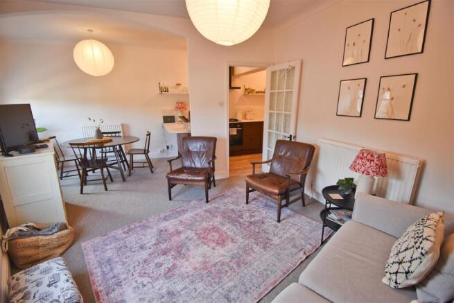 Lounge 1.2.jpg