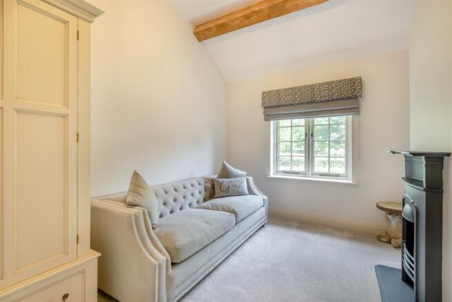 8571523-interior18.jpg