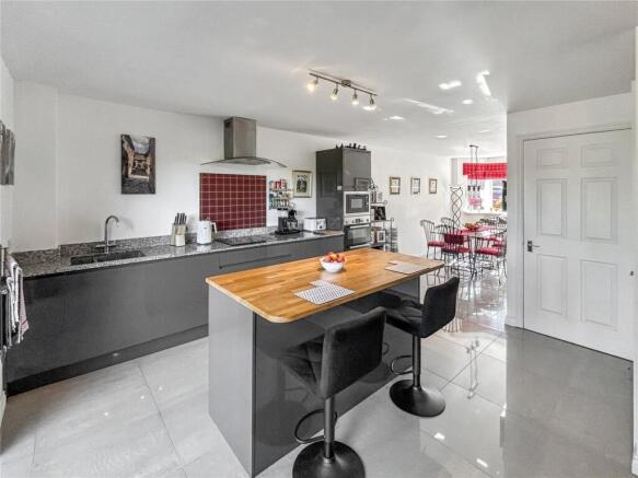 Kitchen/Dining Room