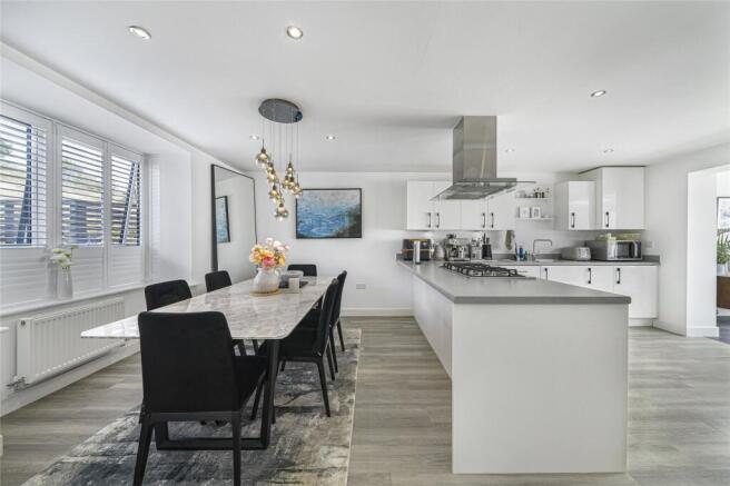Kitchen/Dining