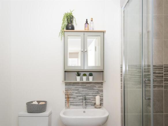 Bathroom (26).jpg