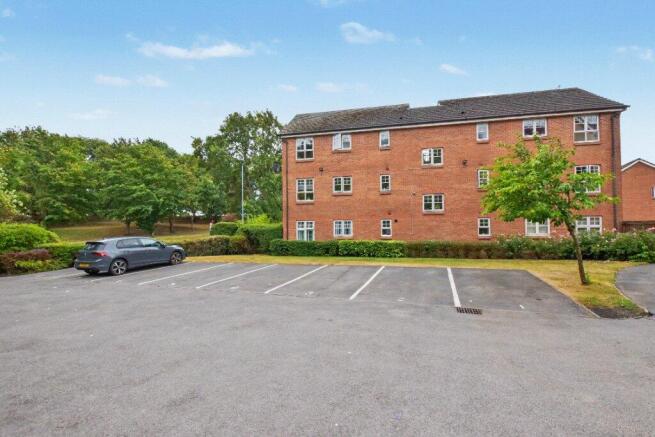2 bed Apartment for sale Image 10