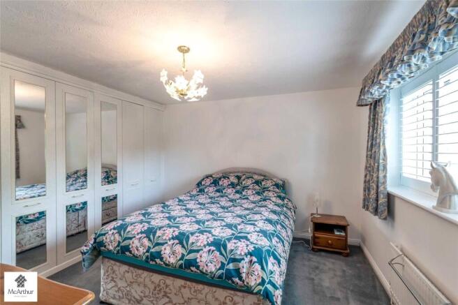 4 bed Detached for sale Image 10