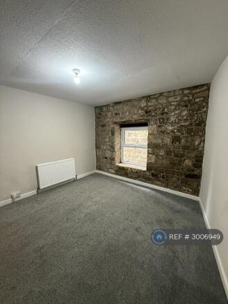 2 bed Terraced to rent Image 10