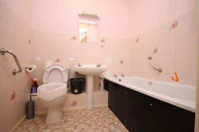 Photo 10