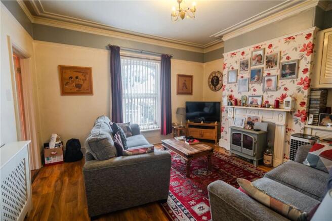 High Street, Waltham, DN37 photo 4