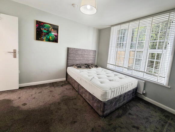 4 bed House of Multiple Occupation for sale Image 7