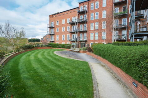 St. Marys Road, Market Harborough, LE16 7GL