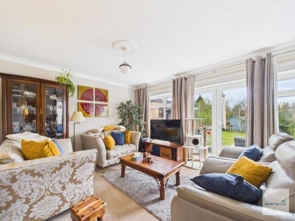 CAM03394G0-PR0258...