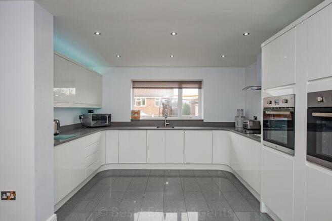 Superb kitchen