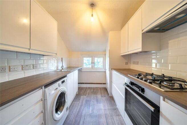 Leathwaite Road, London photo 4