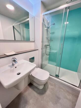 1 bed Flat to rent Image 4