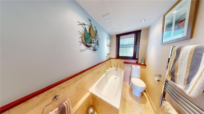 3 bed Terraced for sale Image 10