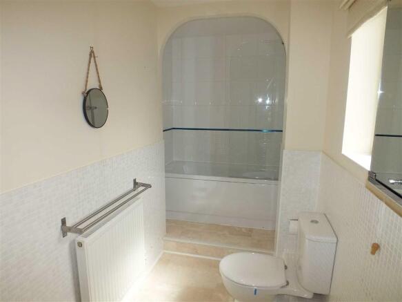 Family Bath Room