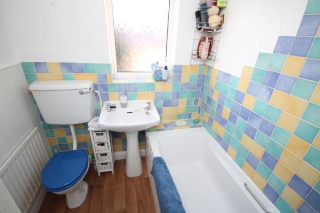 BATHROOM/W.C.