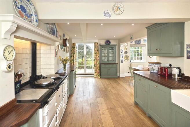 Kitchen/Breakfast Rm