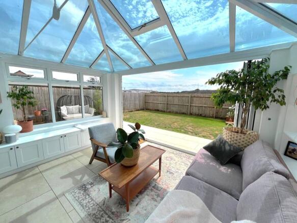 4 bed Detached for sale Image 12