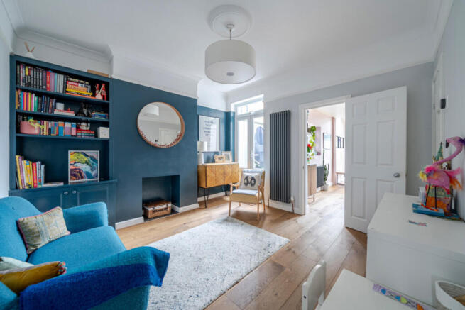 1435349-4-69cbcea...