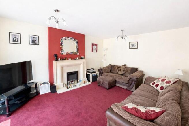 4 bed Semi-Detached for sale Image 10