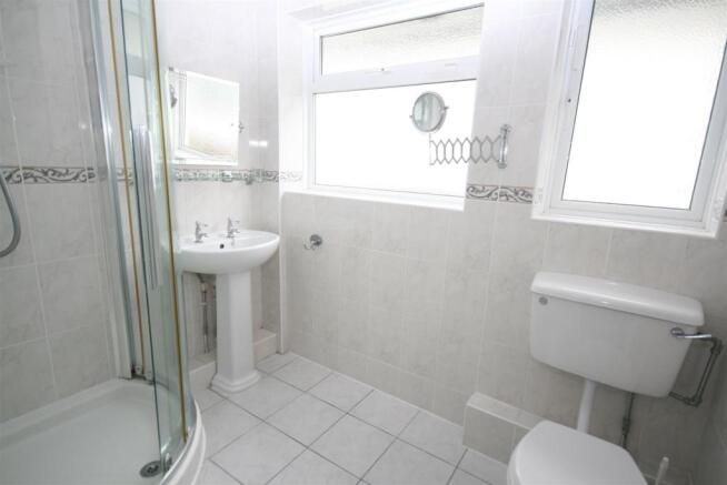 Bathroom.JPG