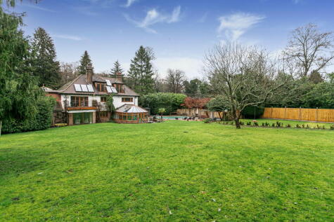 The Avenue, Whyteleafe, CR3 0AQ