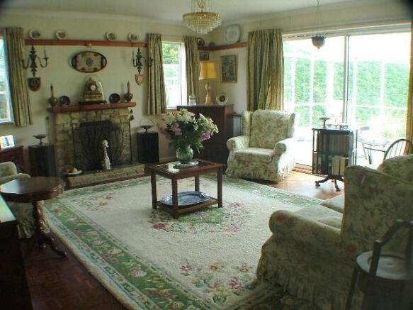 SITTING ROOM