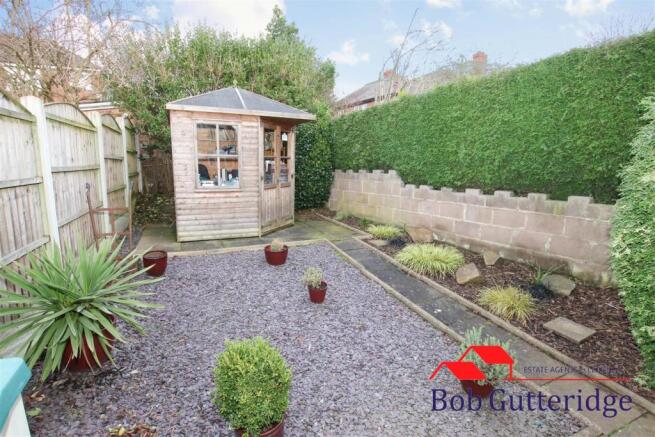 ENCLOSED REAR GARDEN