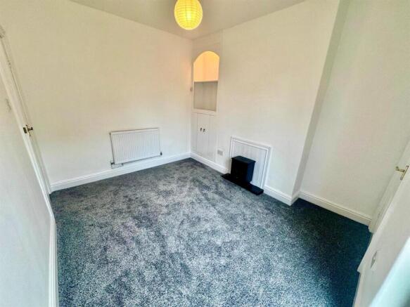 3 bed Terraced for sale Image 7