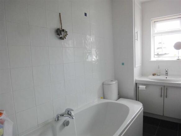 BATHROOM: