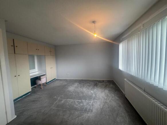 3 bed Semi-Detached for sale Image 10
