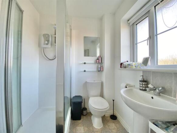 3 bed Semi-Detached for sale Image 9