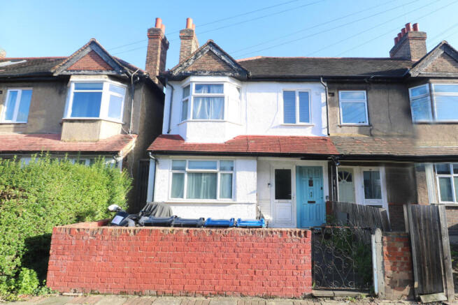 2-bed flat on Kimble Road, Colliers Wood, London, £350,000