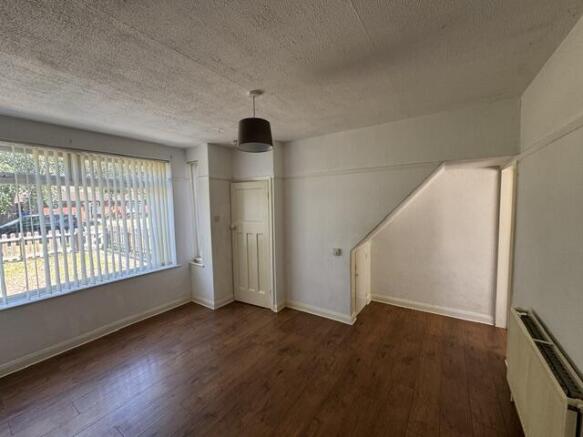 2 bed Terraced to rent Image 8