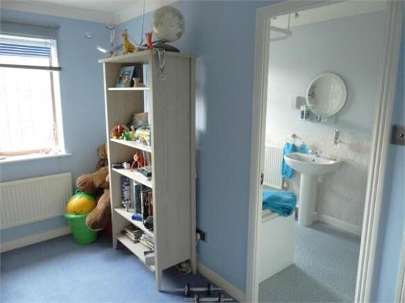 Photo 12