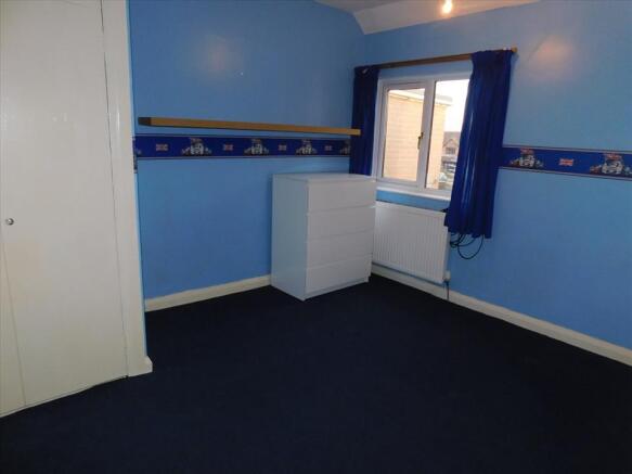 BEDROOM 2
