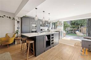 85, Coval Lane, Chelmsford CM1 1TG