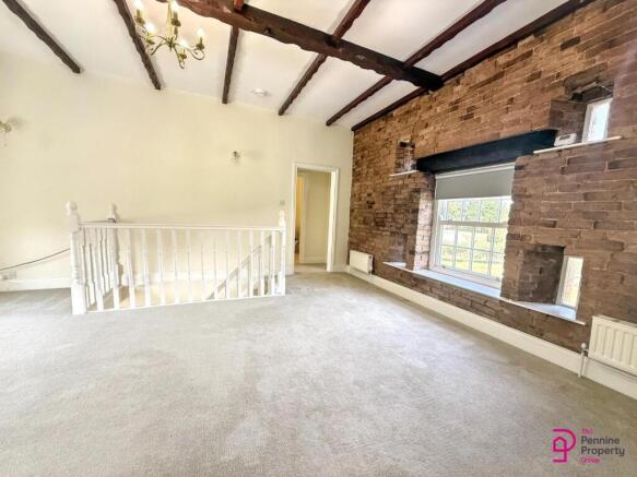 4 bed Barn Conversion to rent Image 9