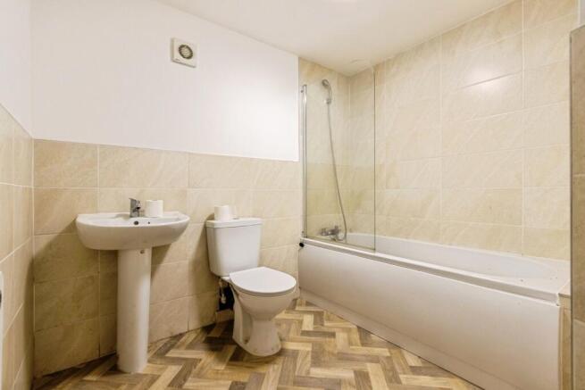 1 bed Flat for sale Image 3